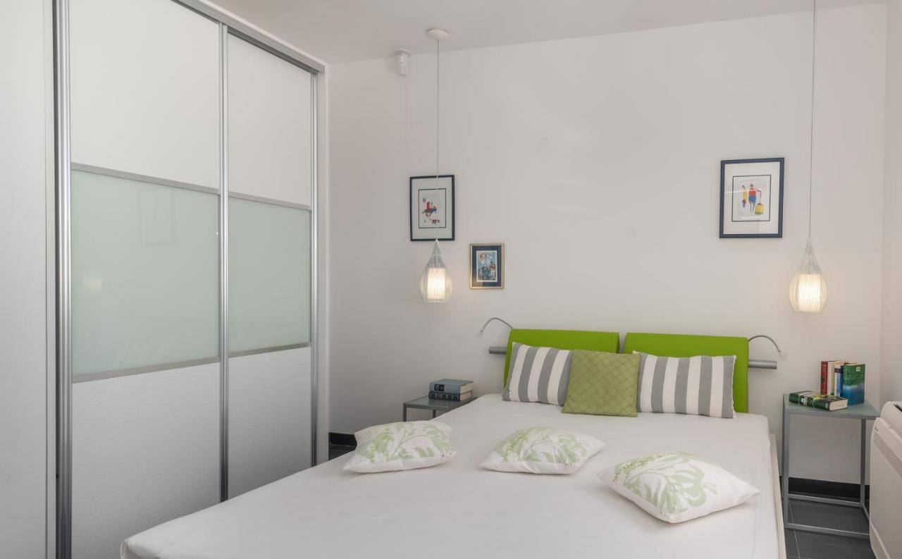 Casa Vita Apartments Slatine Bagian luar foto