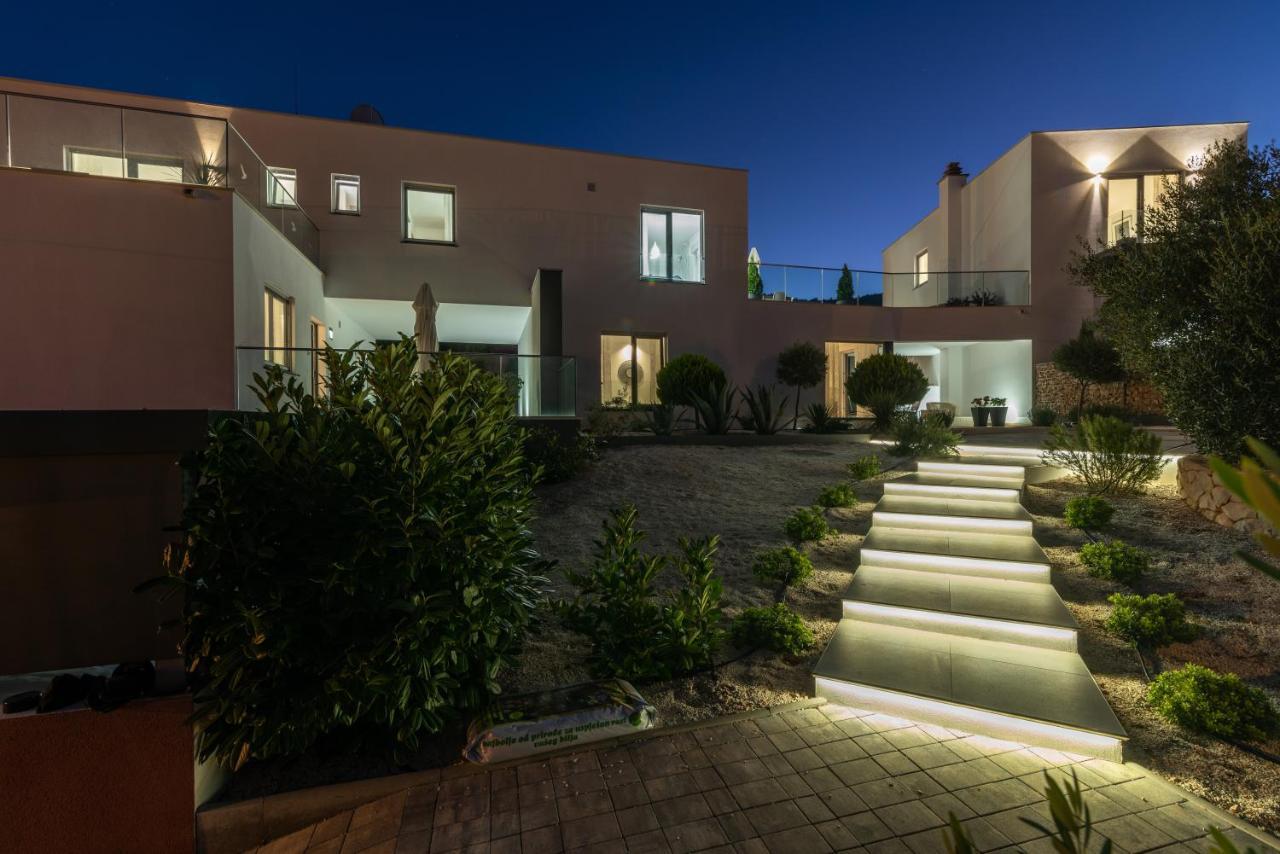 Casa Vita Apartments Slatine Bagian luar foto